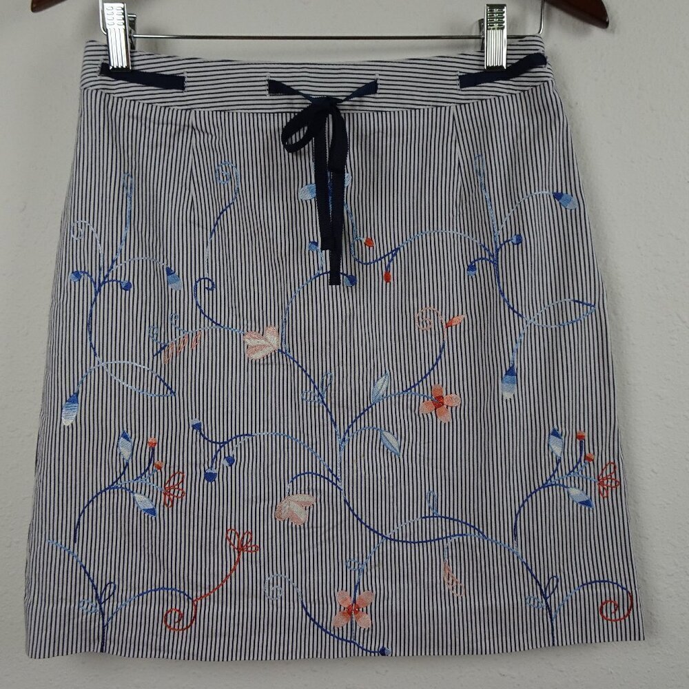 Talbots Short Skirt Petite Size 10 Blue Stripe Vintage Embroidered Stripe